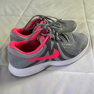 nike running shoes